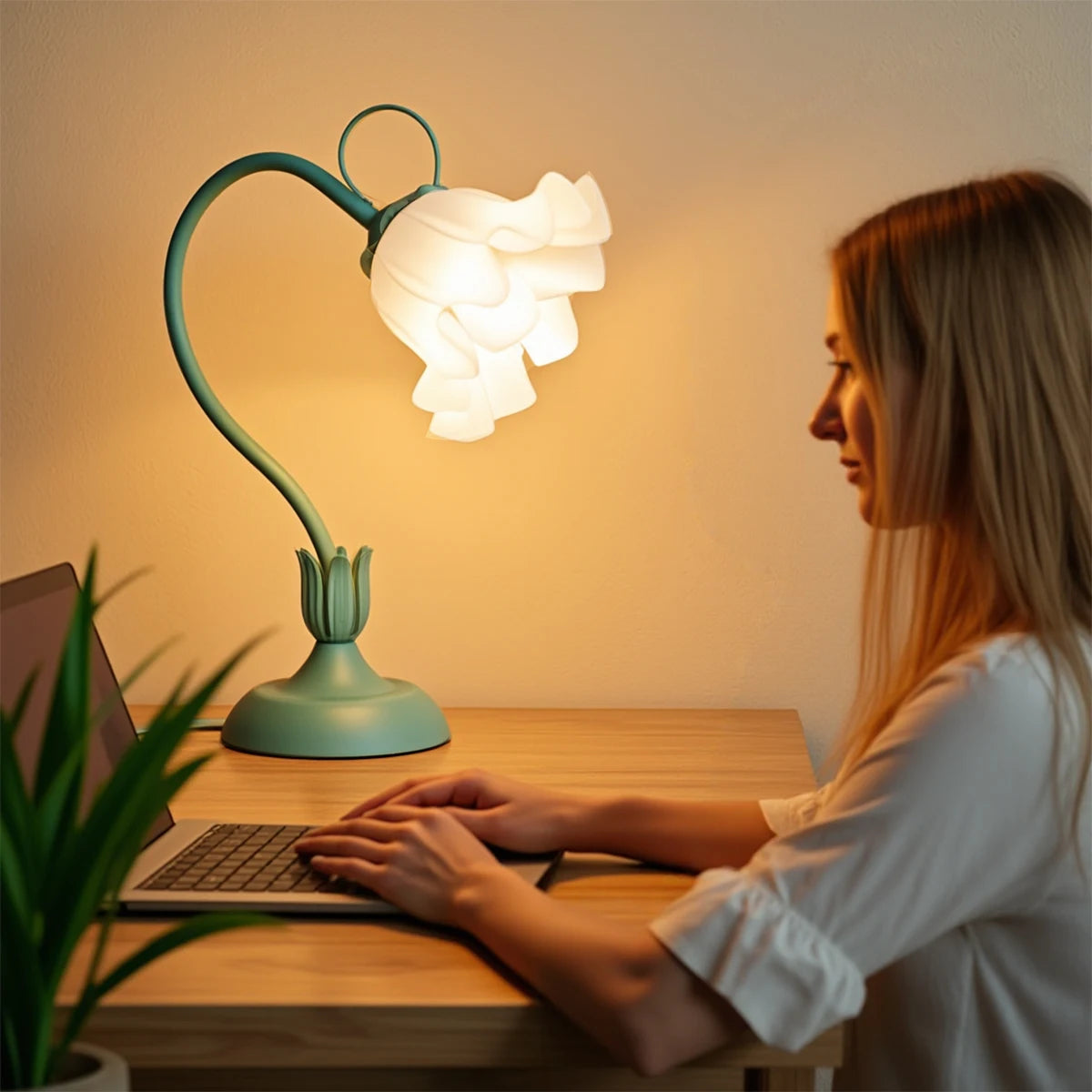 Vintage bedside lamp, flower lamp, living room decoration lamp, (color: green)E26LED lighting, adjustable direction lamp