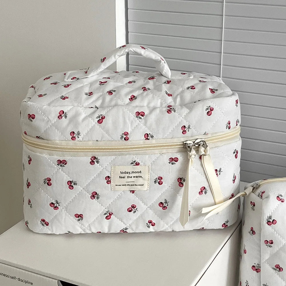 Cherry Tote Makeup Bag Portable Quilted Cosmetic Case - Smarsty