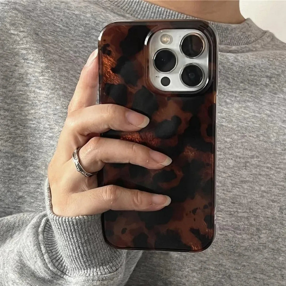 Retro Amber Texture Laser iPhone Case Leopard Pattern - Smarsty