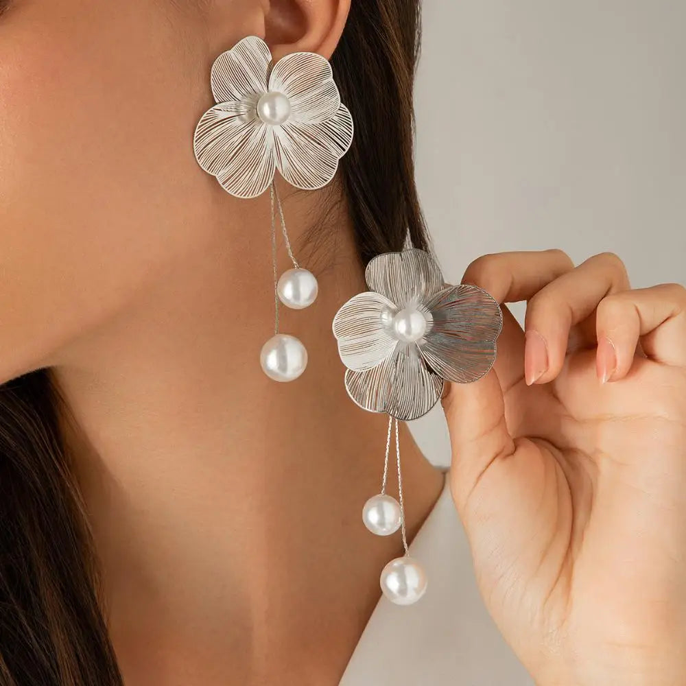 Romantic Flower Petal Tassel Earrings with Imitation Pearls - Smarsty