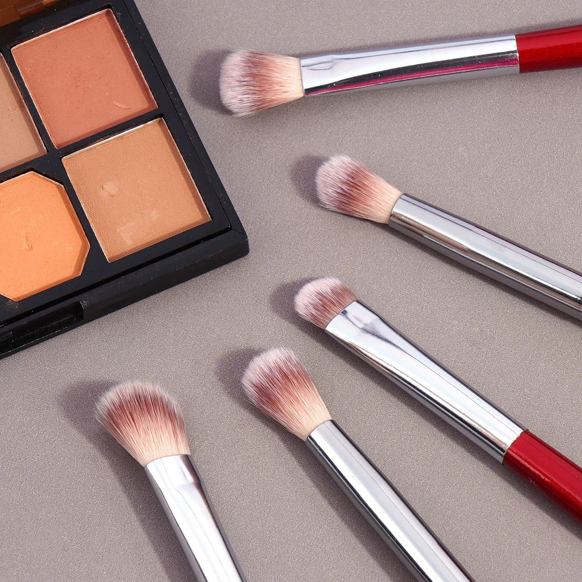 MAANGE 5 Piece Eye Shadow Brush Set for Flawless Makeup - Smarsty