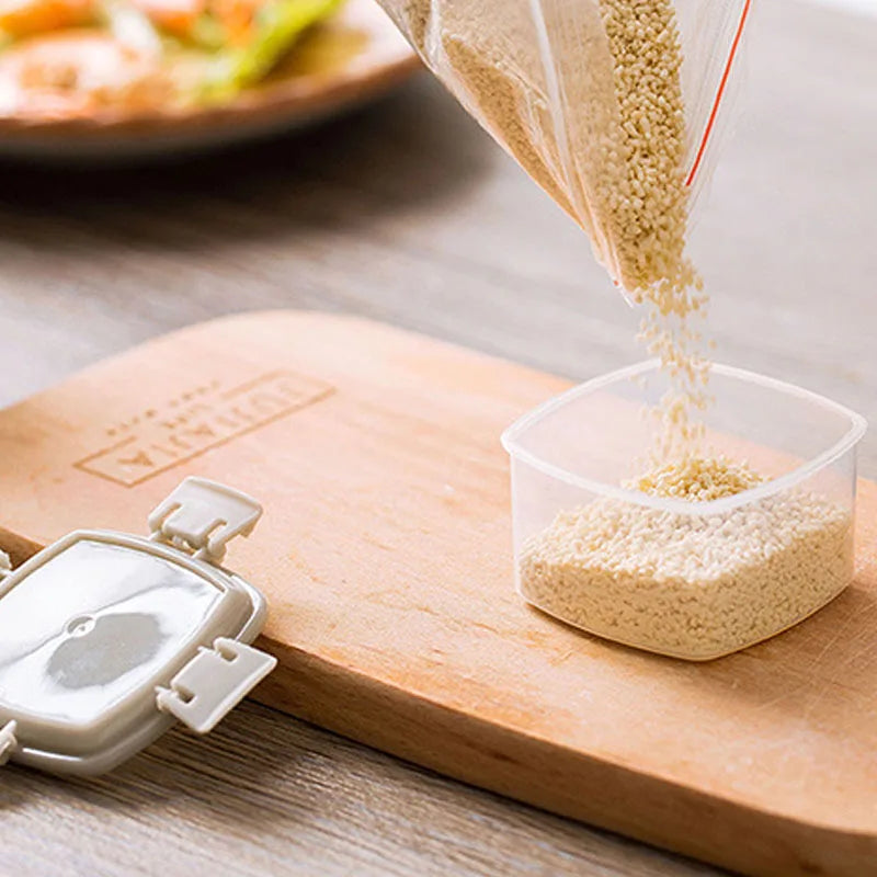 4pcs Plastic Sauce Squeeze Bottle Mini Seasoning Box Salad Dressing Containers Outdoor Portable Barbecue Spice Jar Kitchen Tool by Smarsty