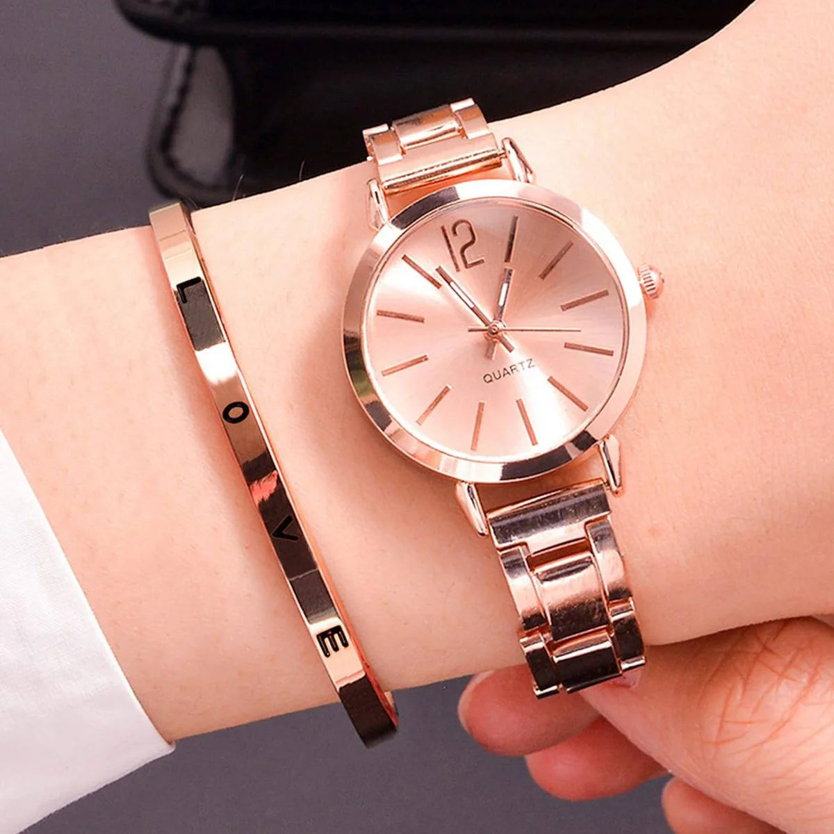 Luxury Women Quartz Wristwatch Set with Hollow Strap - Smarsty