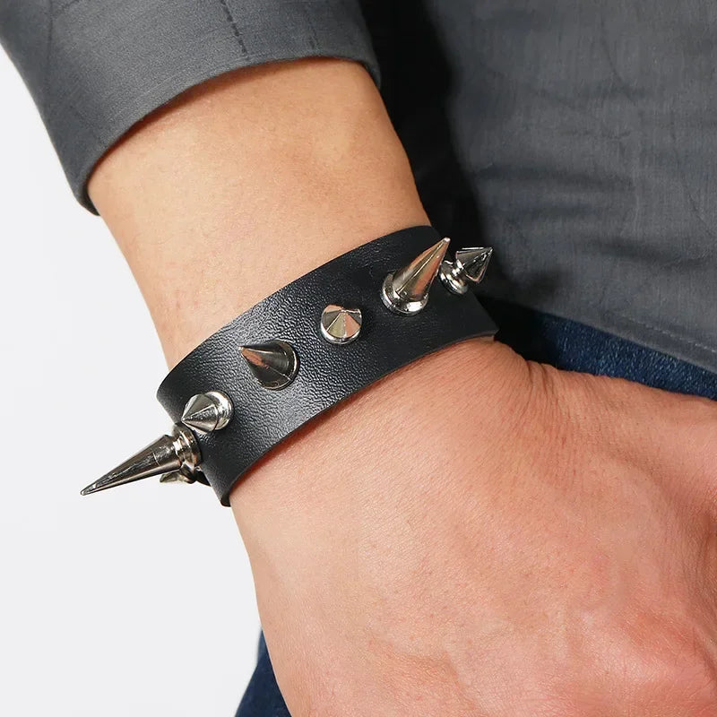 Unisex PU Leather Punk Bracelet with Spikes and Skull - Smarsty