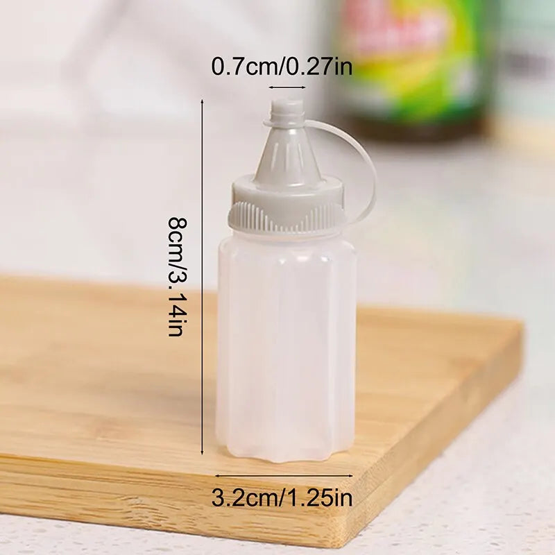 4PCS Kitchen Household Sauce Vinegar Squeeze Bottle Portable Outdoor Barbecue Picnic Feast Bottle Kitchen Accessories Small Tool by Smarsty