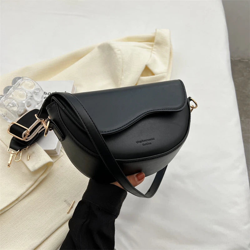 Small Leather Saddle Bag For Women Crossbody Vintage Style - Smarsty