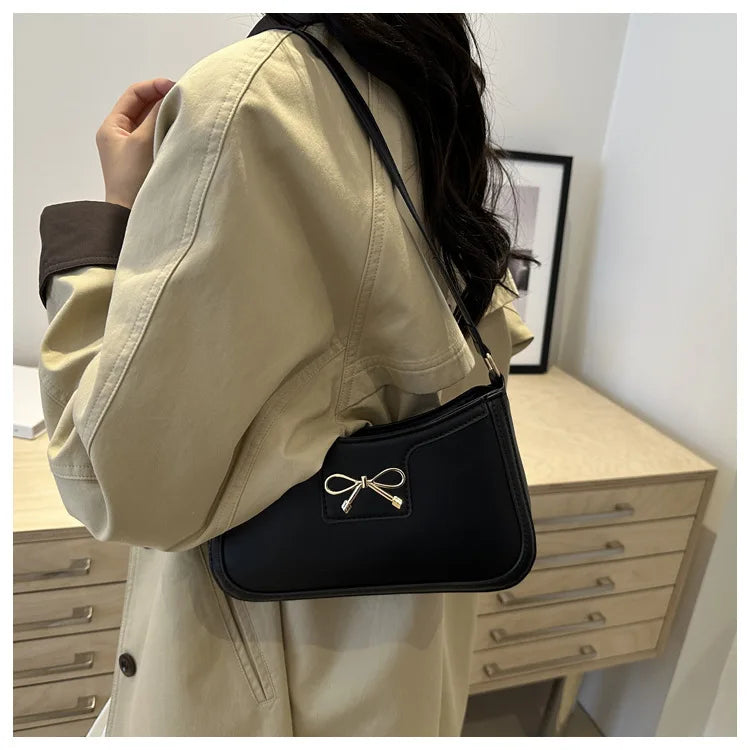 Metal Bow Shoulder Bag For Women With Classic Baguette - Smarsty