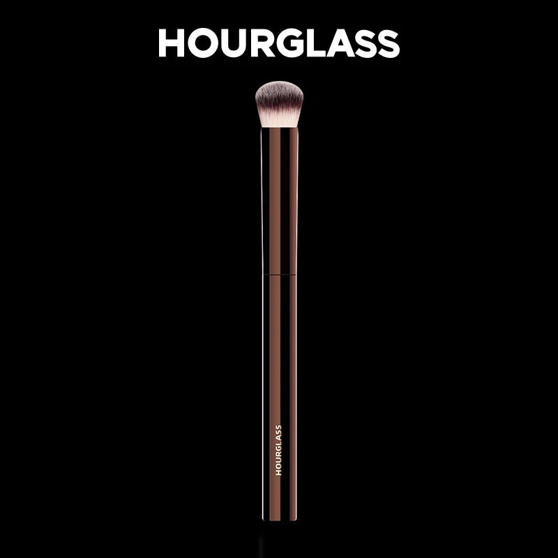 Hourglass No 19 Concealer Brush for Seamless Finish - Smarsty