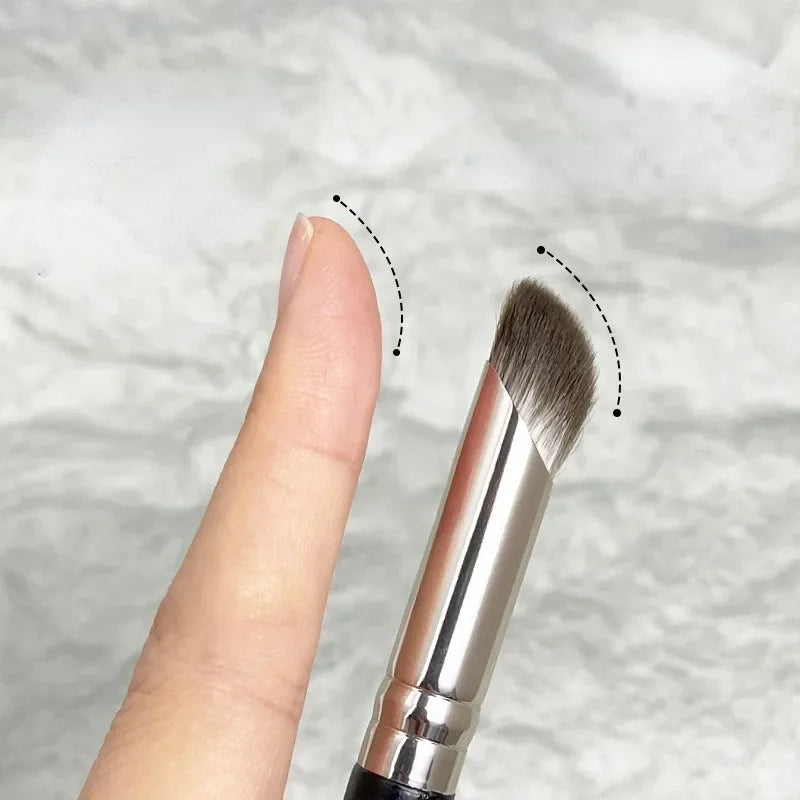 Precision Concealer Makeup Brush for Flawless Coverage - Smarsty
