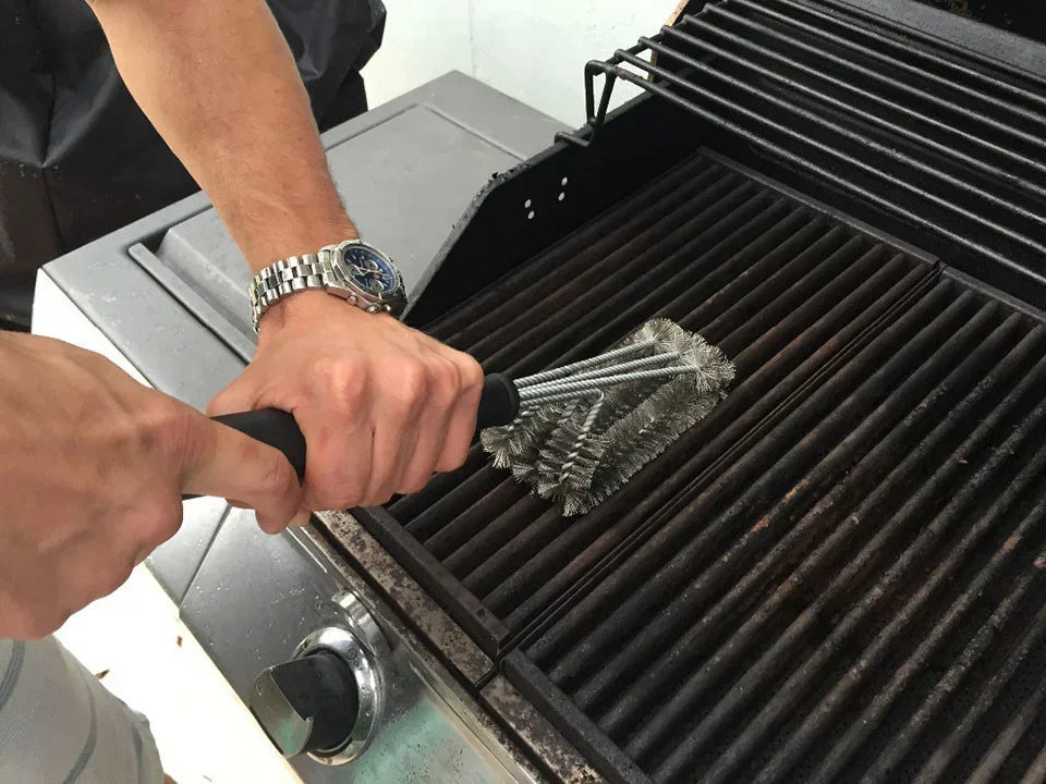 Stainless Steel BBQ Grill Brush for Easy Cleaning - Smarsty