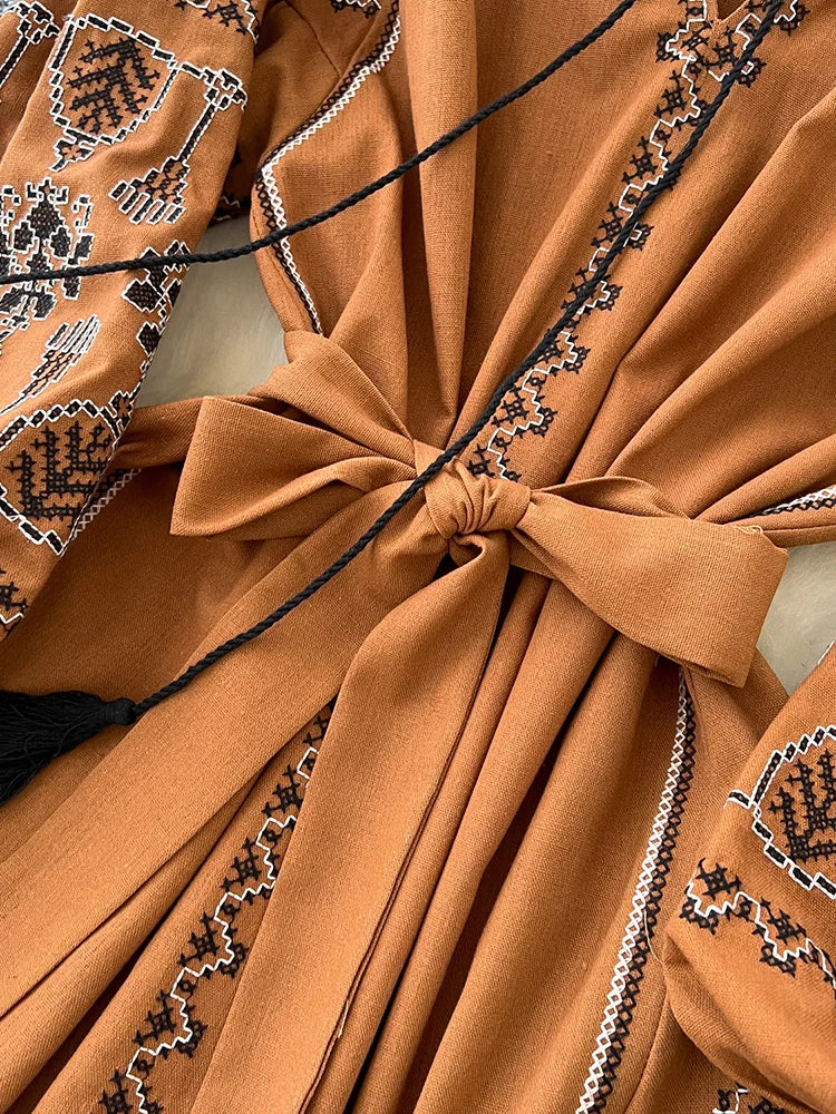 Bohemian Retro Ethnic Style Dress Women's New Spring Autumn Embroidered Lace Up Lantern Sleeves Waist Cinching Long Dress A155 - Smarsty