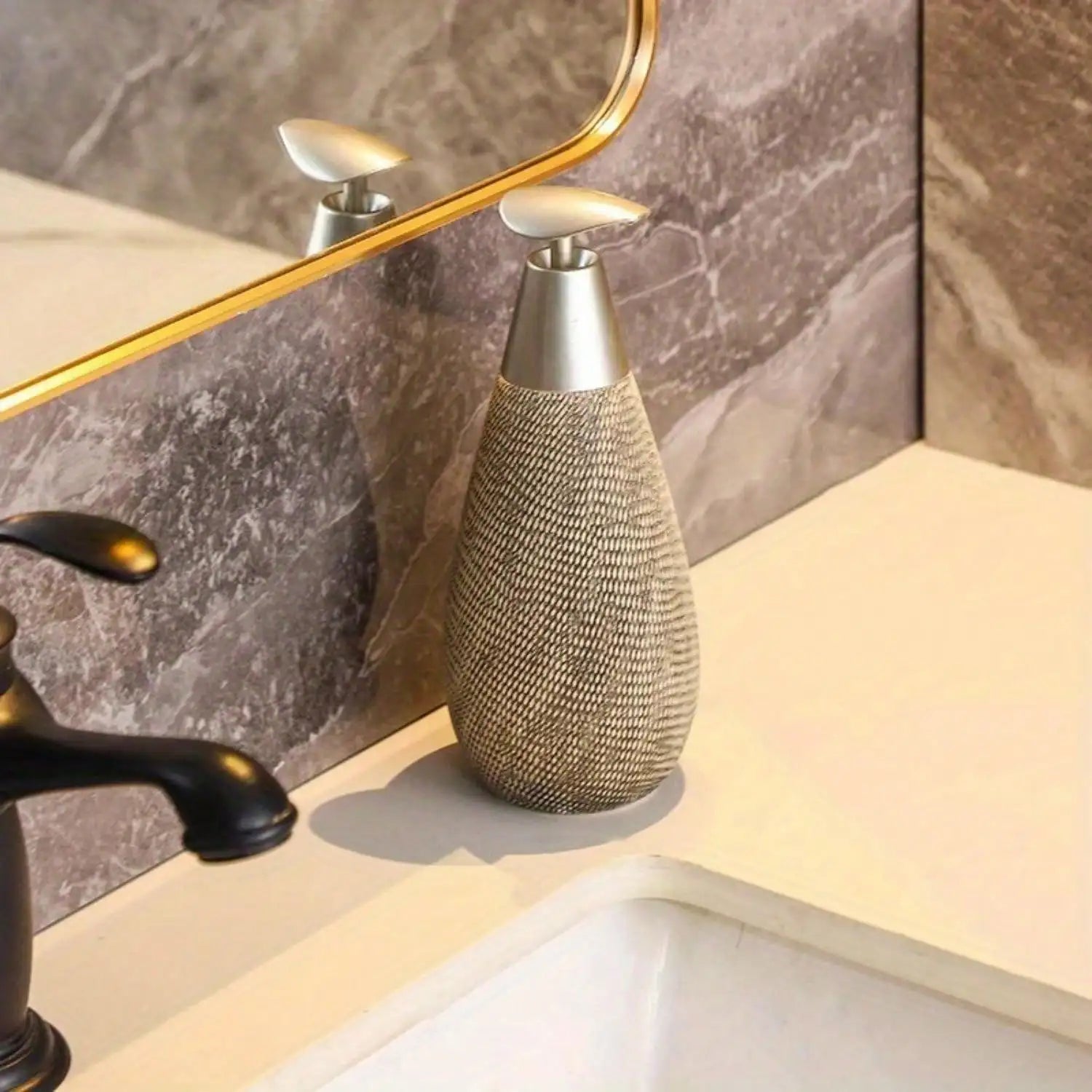 Creative Retro Ceramic Soap Dispenser with Pump - Smarsty