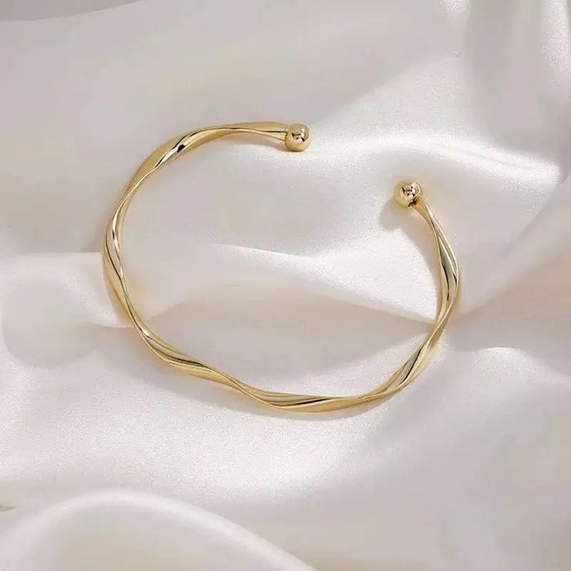 Minimalist Geometric Adjustable Bracelet for Women - Smarsty