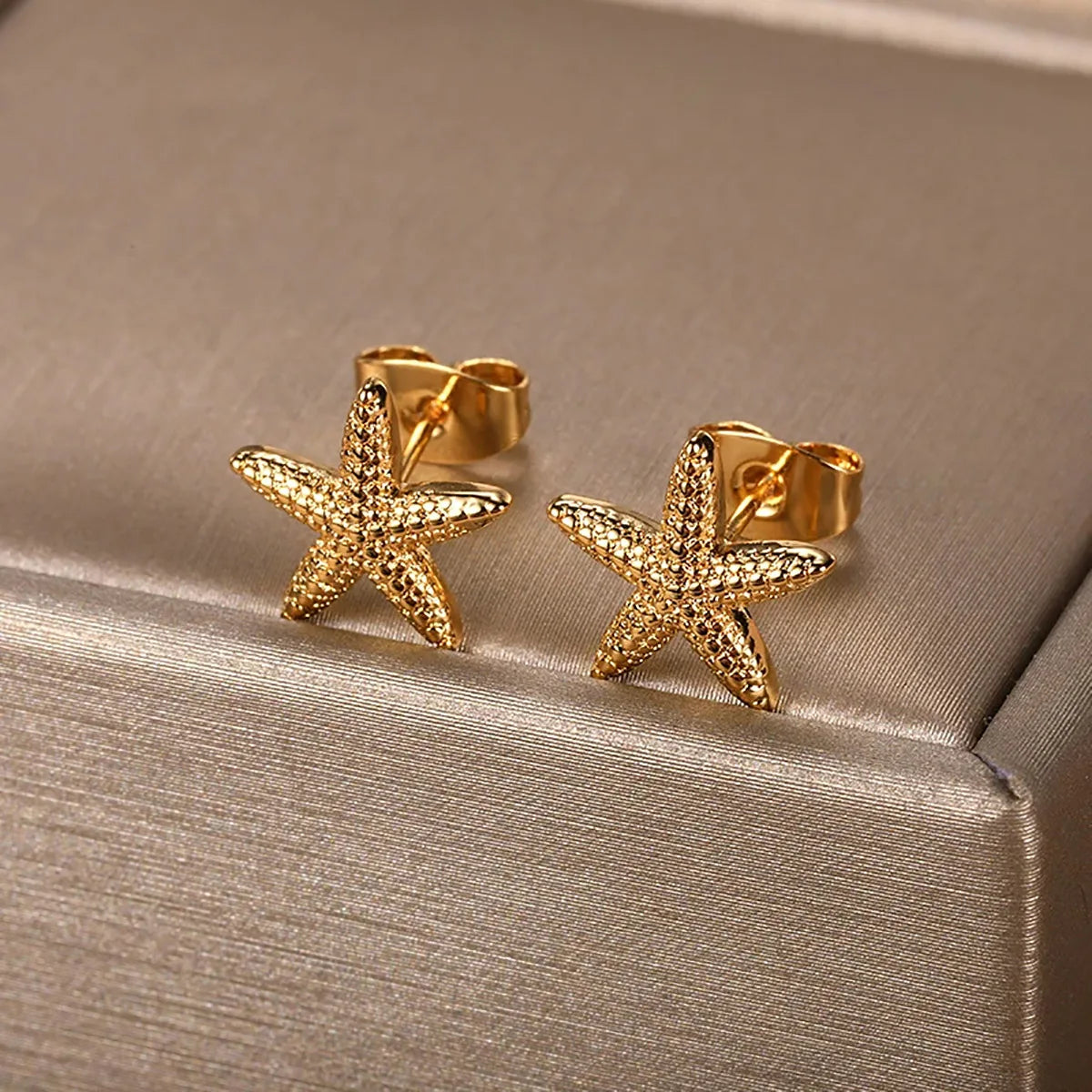 Vintage Starfish Stainless Steel Stud Earrings Lightweight - Smarsty