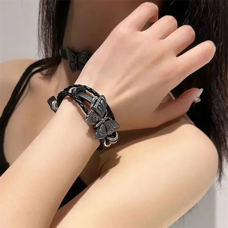 Unisex PU Leather Punk Bracelet with Spikes and Skull - Smarsty