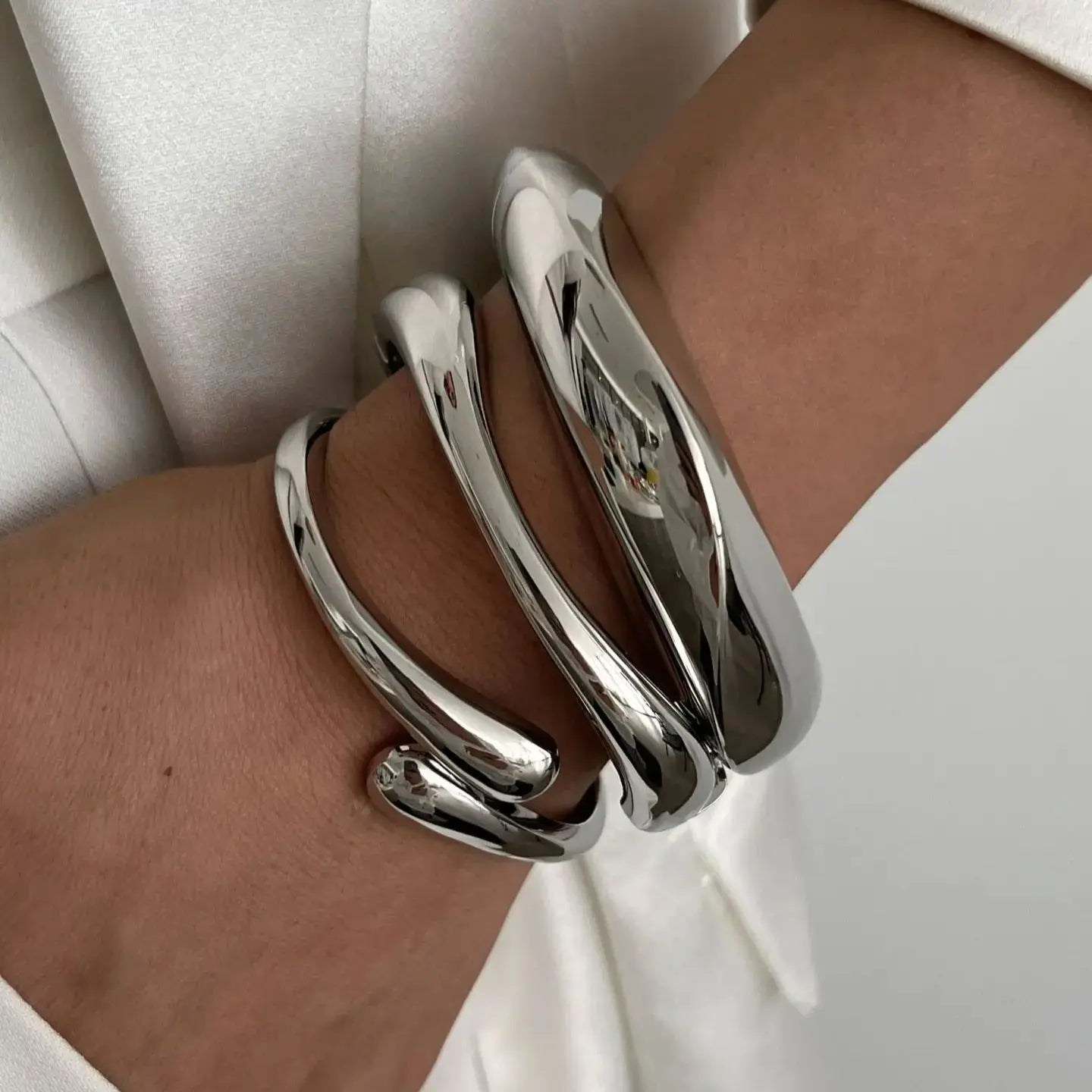 Vintage Hip Hop Metal Cuff Bangles for Women - Smarsty