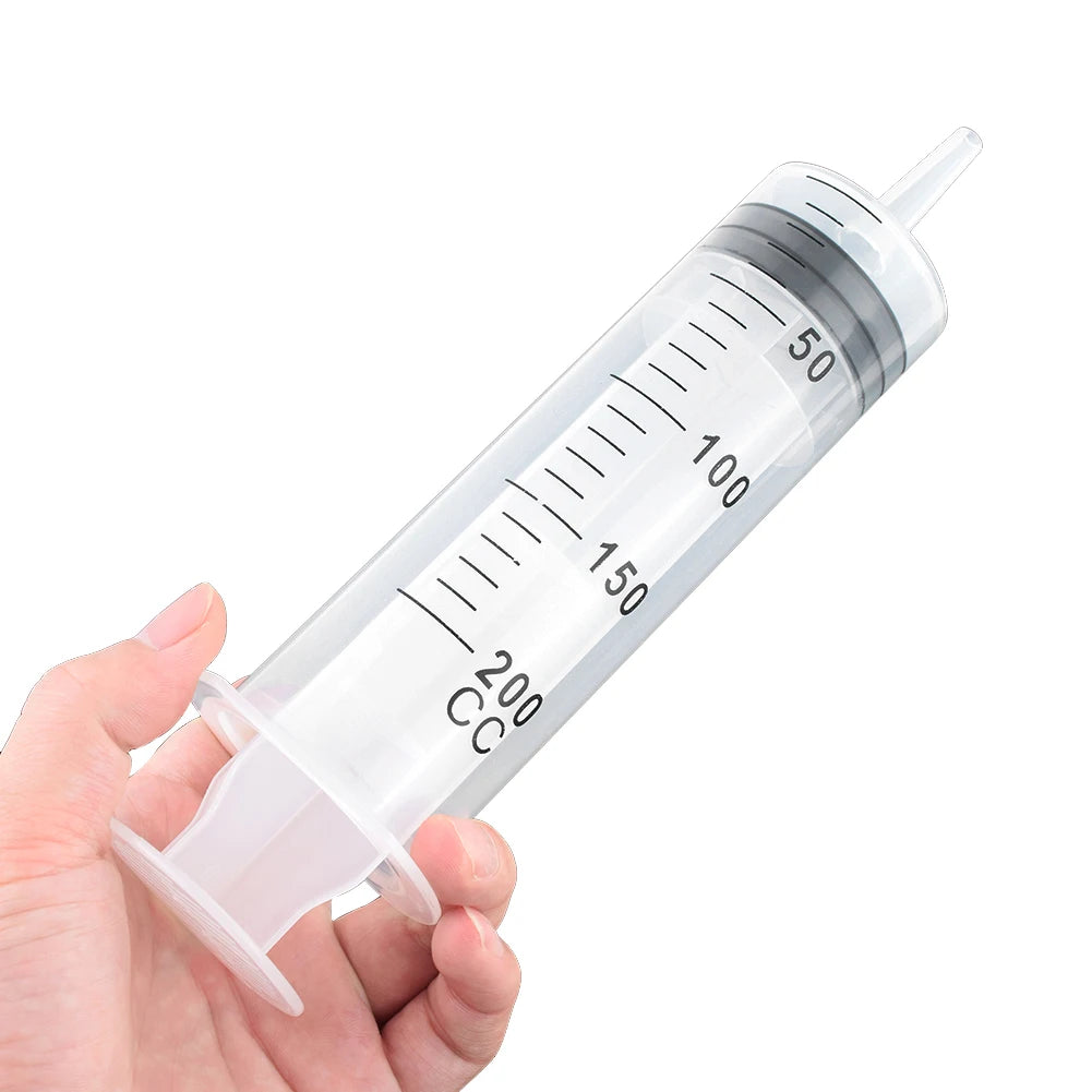 Multifunctional Large Capacity Syringe for Pet Feeding and Dispensing - Smarsty