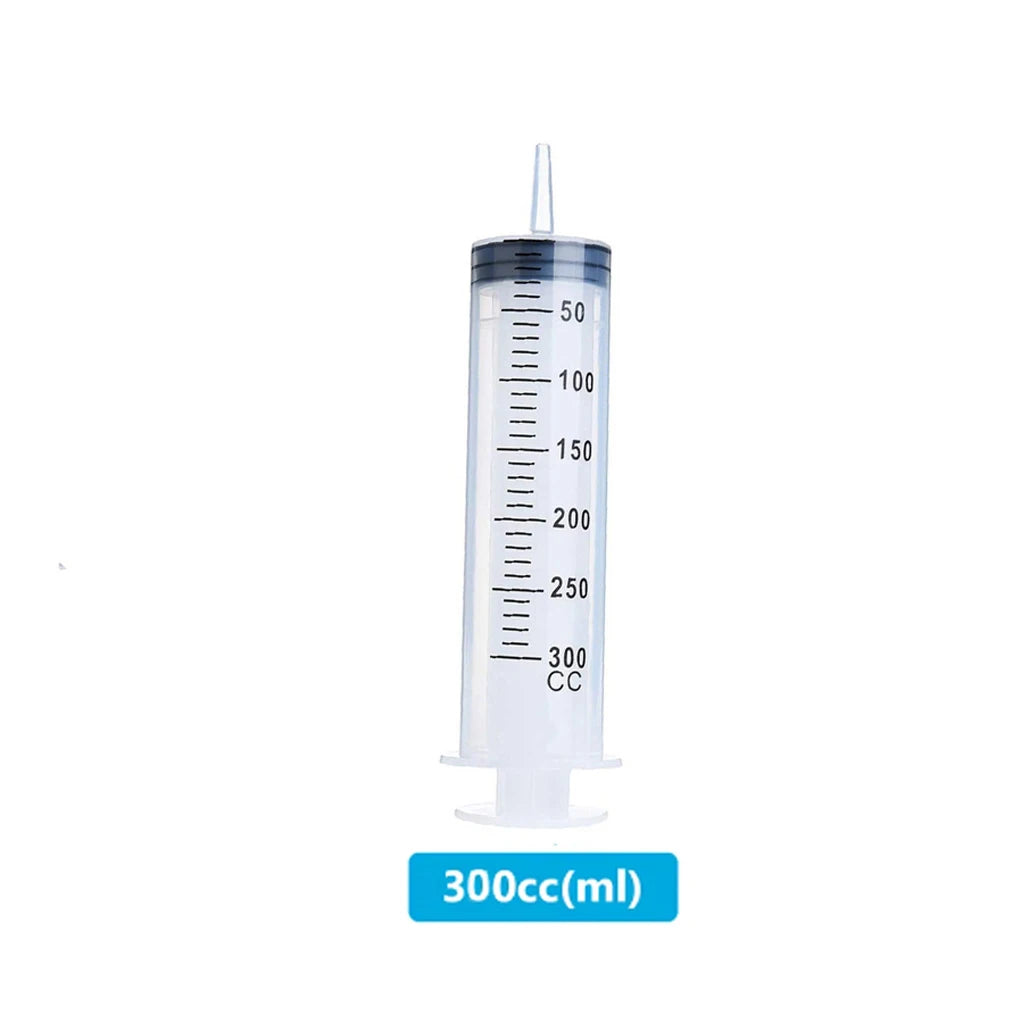 Multifunctional Large Capacity Syringe for Pet Feeding and Dispensing - Smarsty