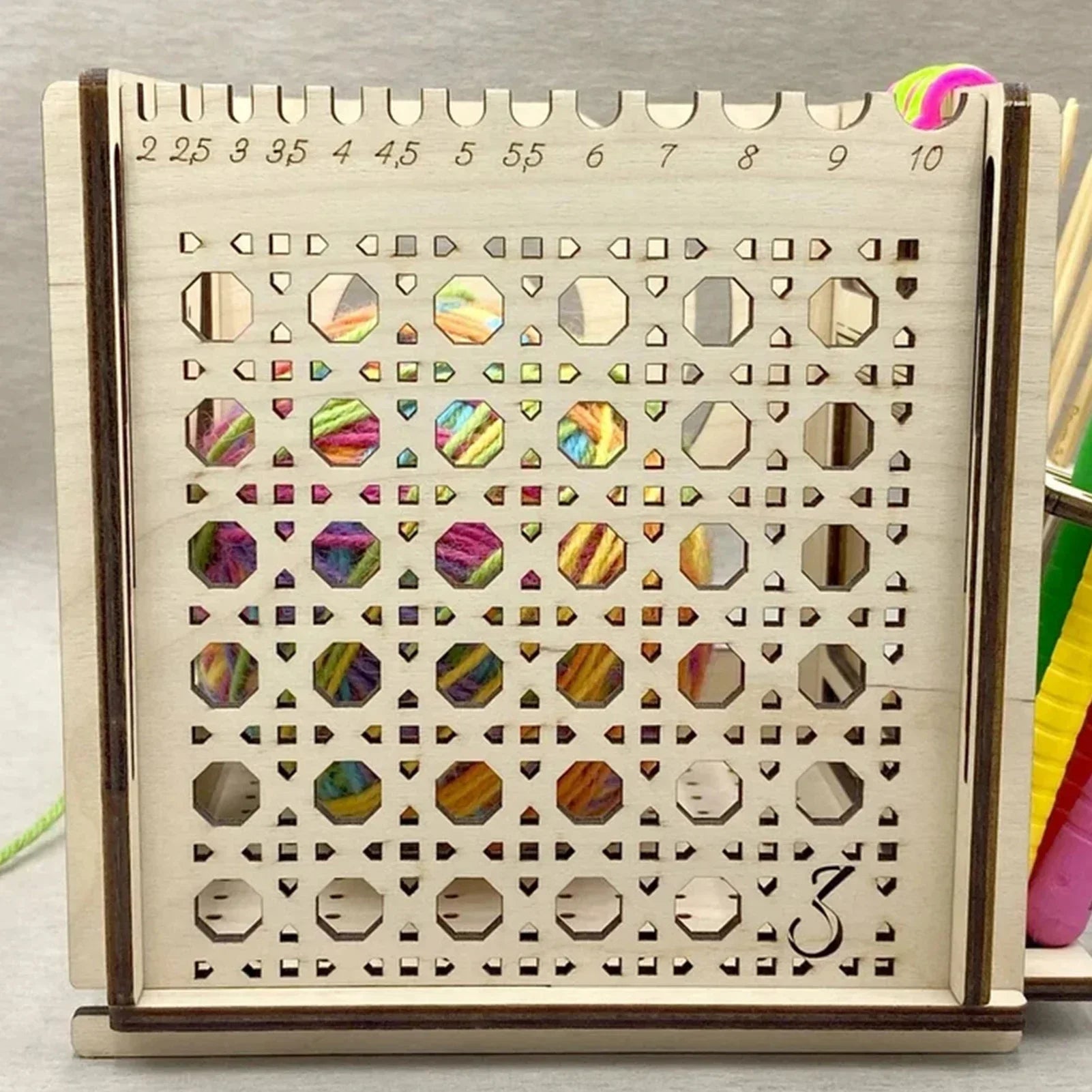 All-in-One Wooden Yarn Bowl for Crochet Storage - Smarsty