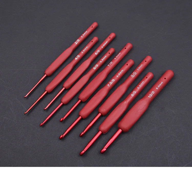 Ergonomic Red Crochet Hook Set with Silicone Handle - Smarsty