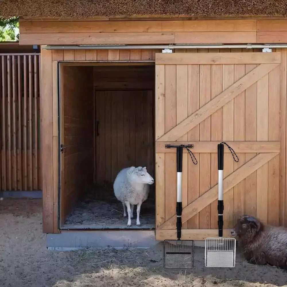 Retractable Chicken Coop Rake with Ergonomic Handle - Smarsty
