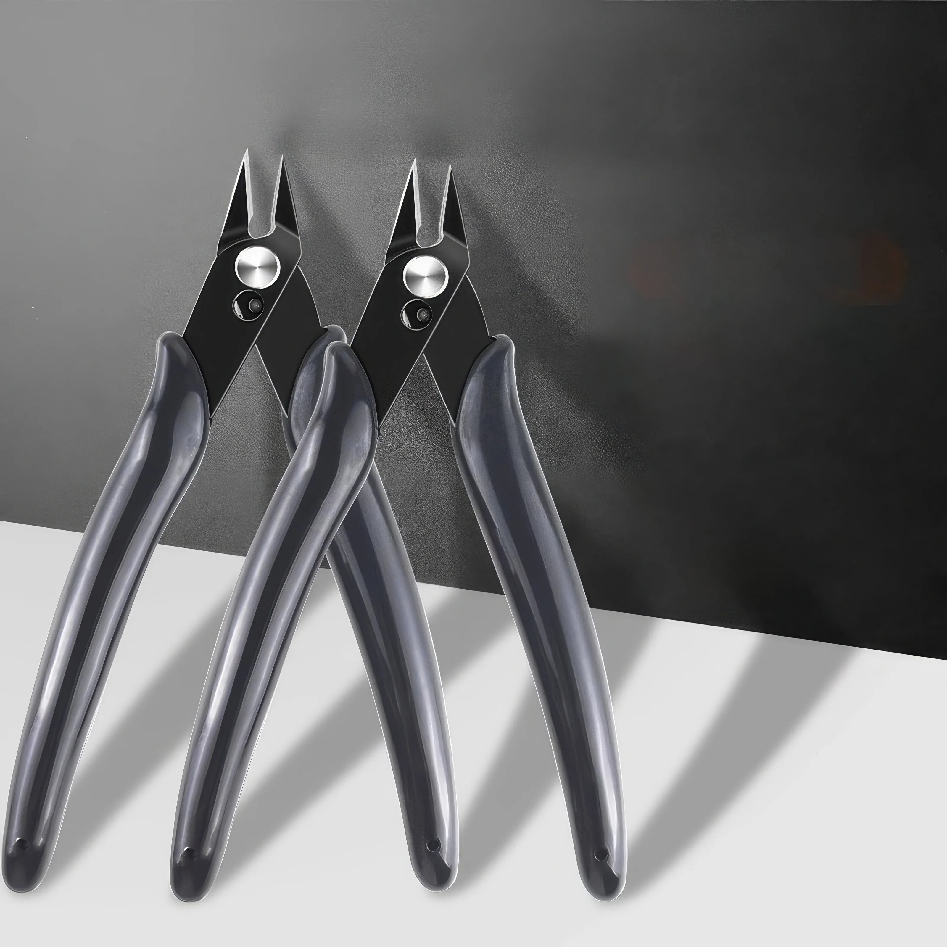 1 Black Carbon Steel Wire Knife, Comfortable Grip, Non Folding Wire Knife, Suitable for Jewelry Making and Electronic Products