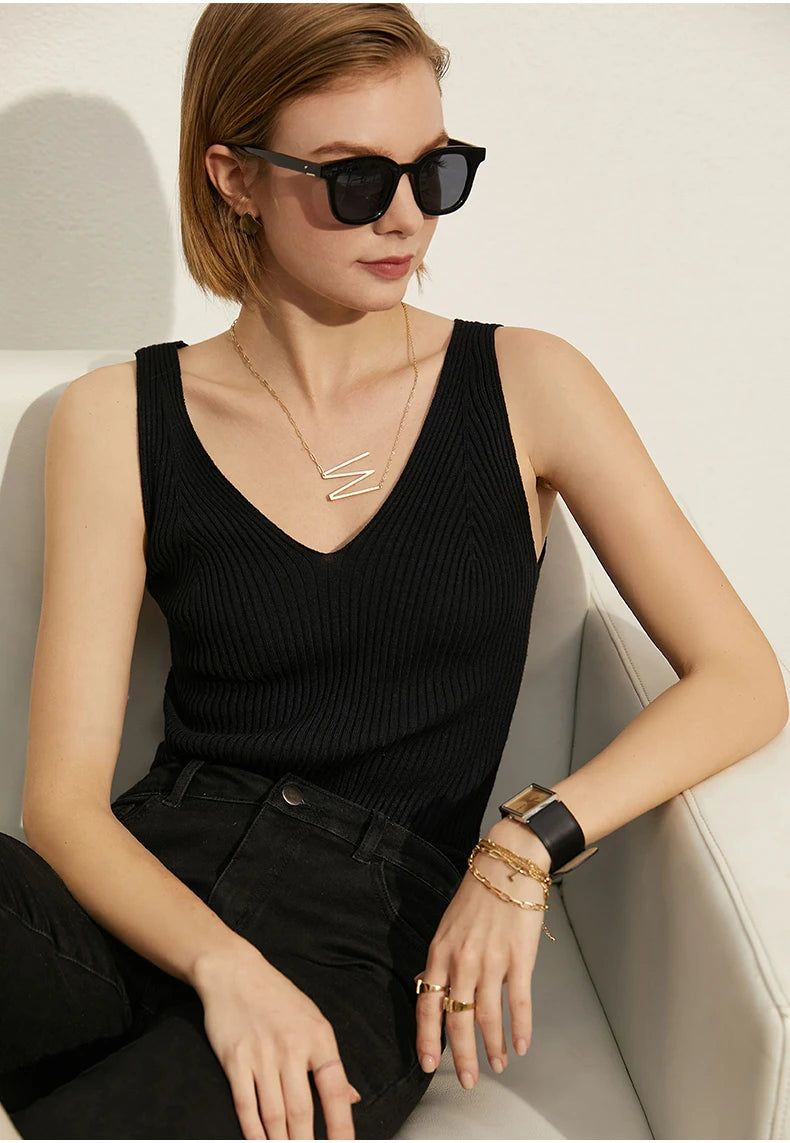 Amii Minimalism Summer New Women's Camisole Tops Office Lady Solid V-neck Sexy Slim Vest Girls Tank Streetwear Tops 12321058