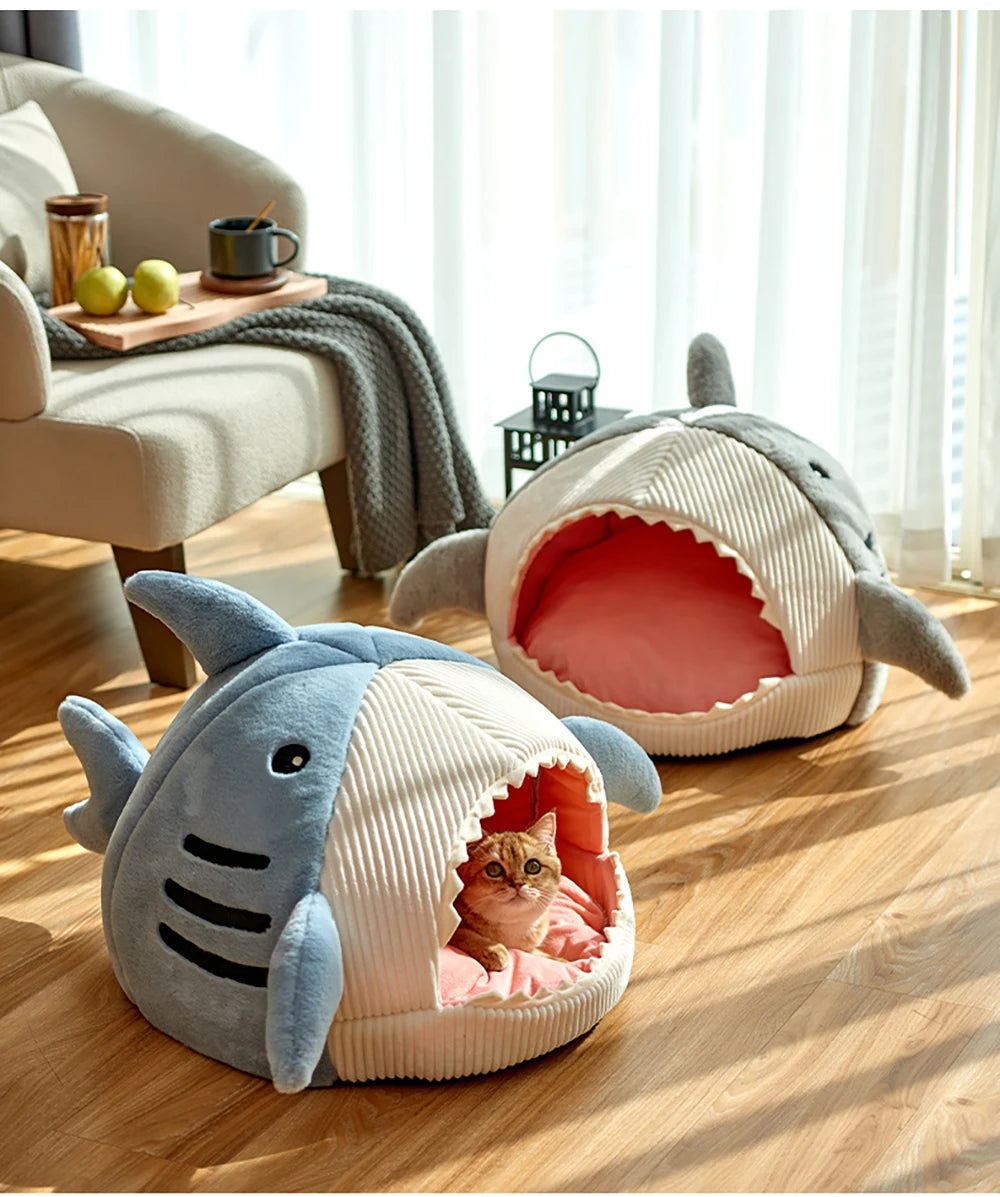 Enclosed Warm Cat Bed With Non-Slip Design - Smarsty