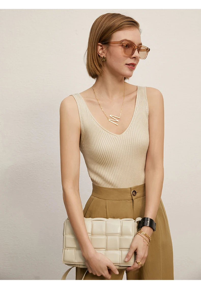 Amii Minimalism Summer New Women's Camisole Tops Office Lady Solid V-neck Sexy Slim Vest Girls Tank Streetwear Tops 12321058