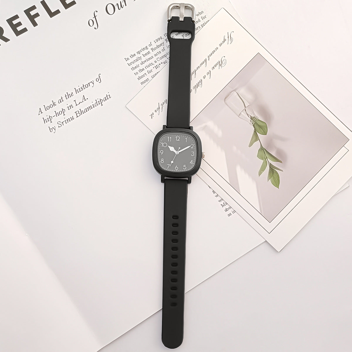 Fashion Brand Bear Women Quartz Watch with Silicone Band - Smarsty