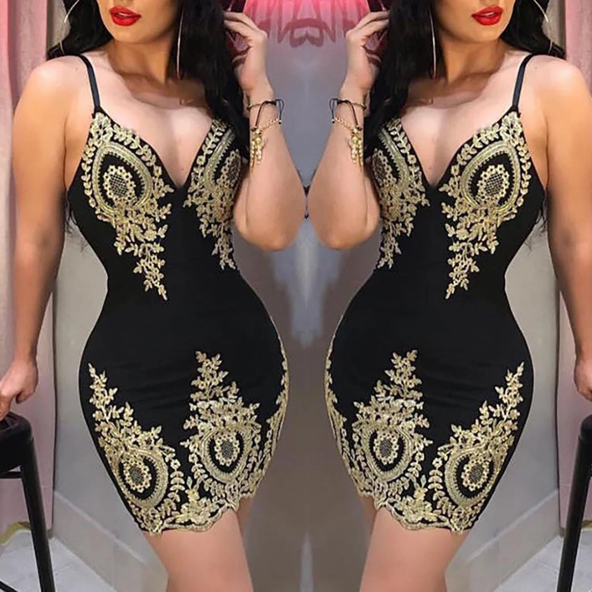 Sexy summer party halter dress Sleeveless slim-fit mini dress with low neck and halter back - Smarsty