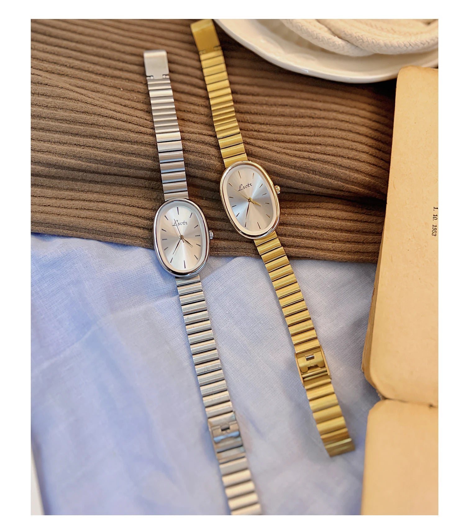 Fashionable Women's Quartz Watch with Gold Bracelet - Smarsty