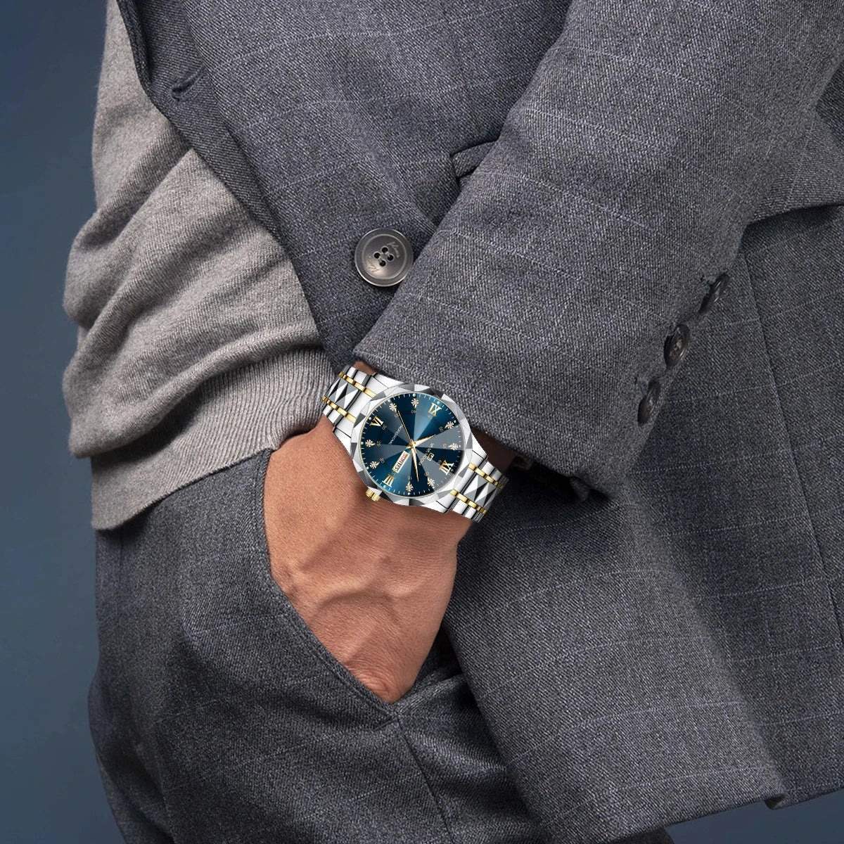 Luxury Men’s Water Resistant Quartz Watch with Night Glow - Smarsty
