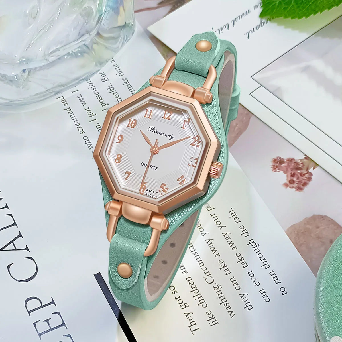 Luxury Quartz Women Wristwatch with Leather Band - Smarsty