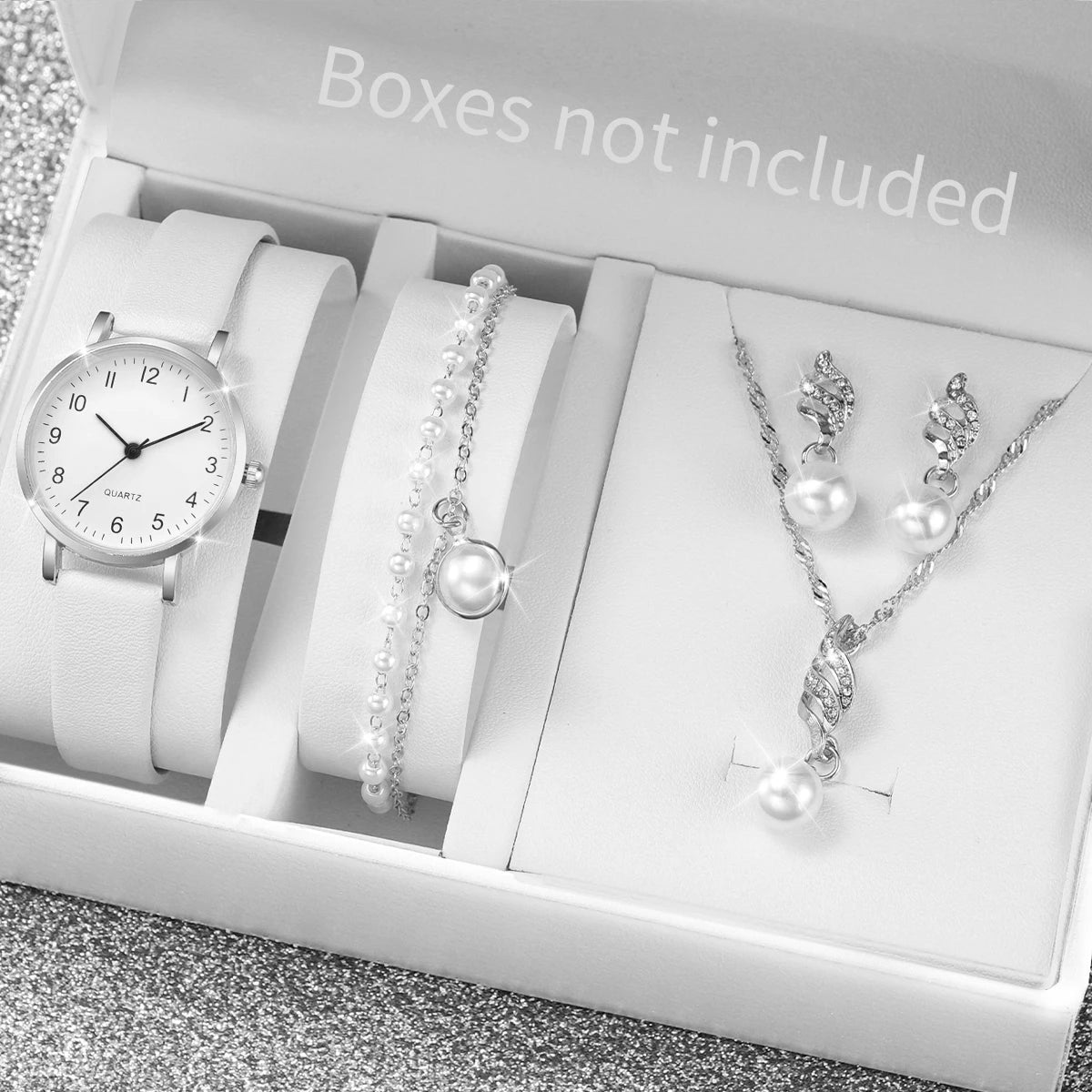 Fashion Women's Quartz Watch with Leather Band and Diamonds - Smarsty