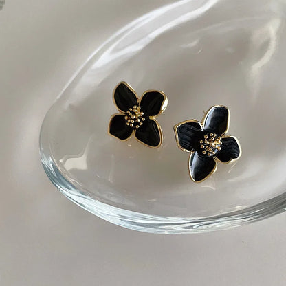Vintage Sweet Flower Stud Earrings For Women Bridal - Smarsty