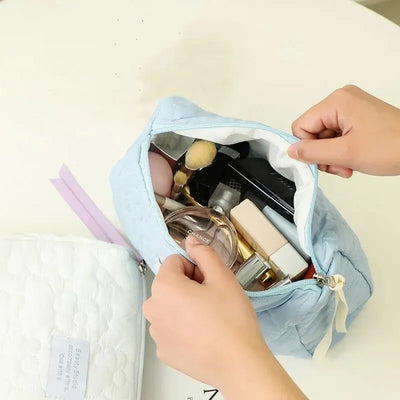 Embroidery Large-Capacity Cosmetic Bag Waterproof Portable Storage Bag Travel Makeup Pouch - Smarsty