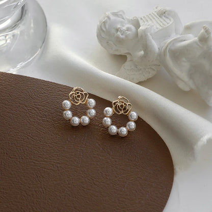 Minimal Geometric Circle Pearl Stud Earrings for Women - Smarsty