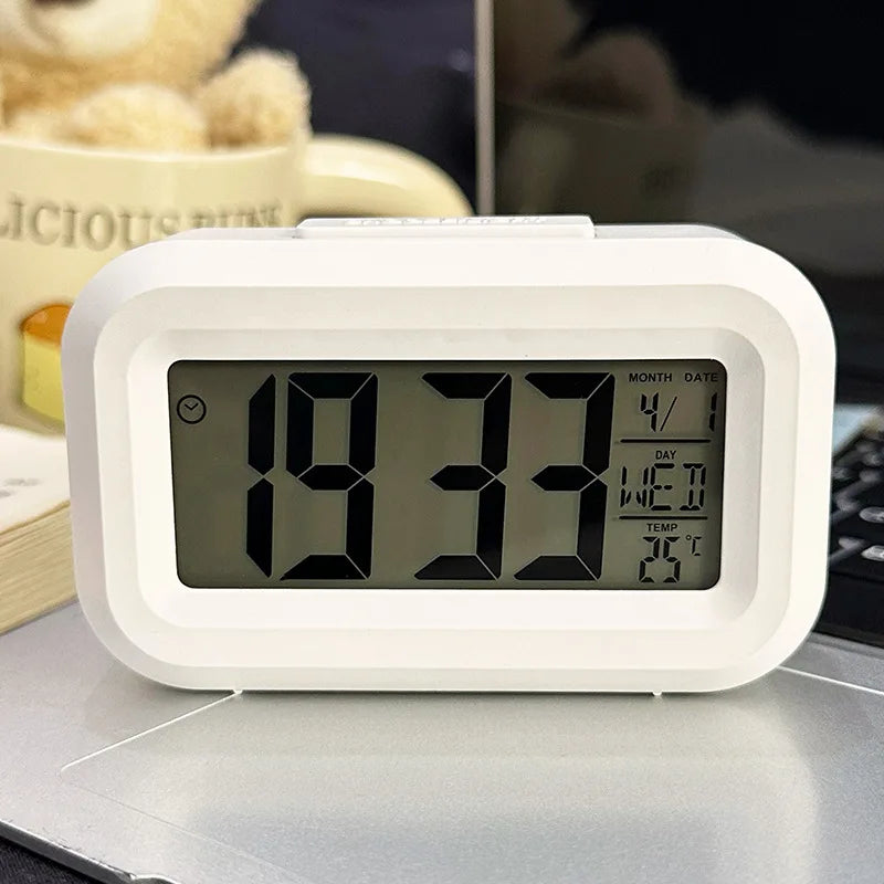 Smart Digital Alarm Clock with Temperature Display - Smarsty