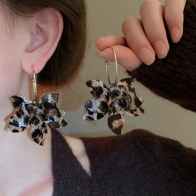 Women's Pearl Petal Ball Earrings for Stylish Party Looks - Smarsty