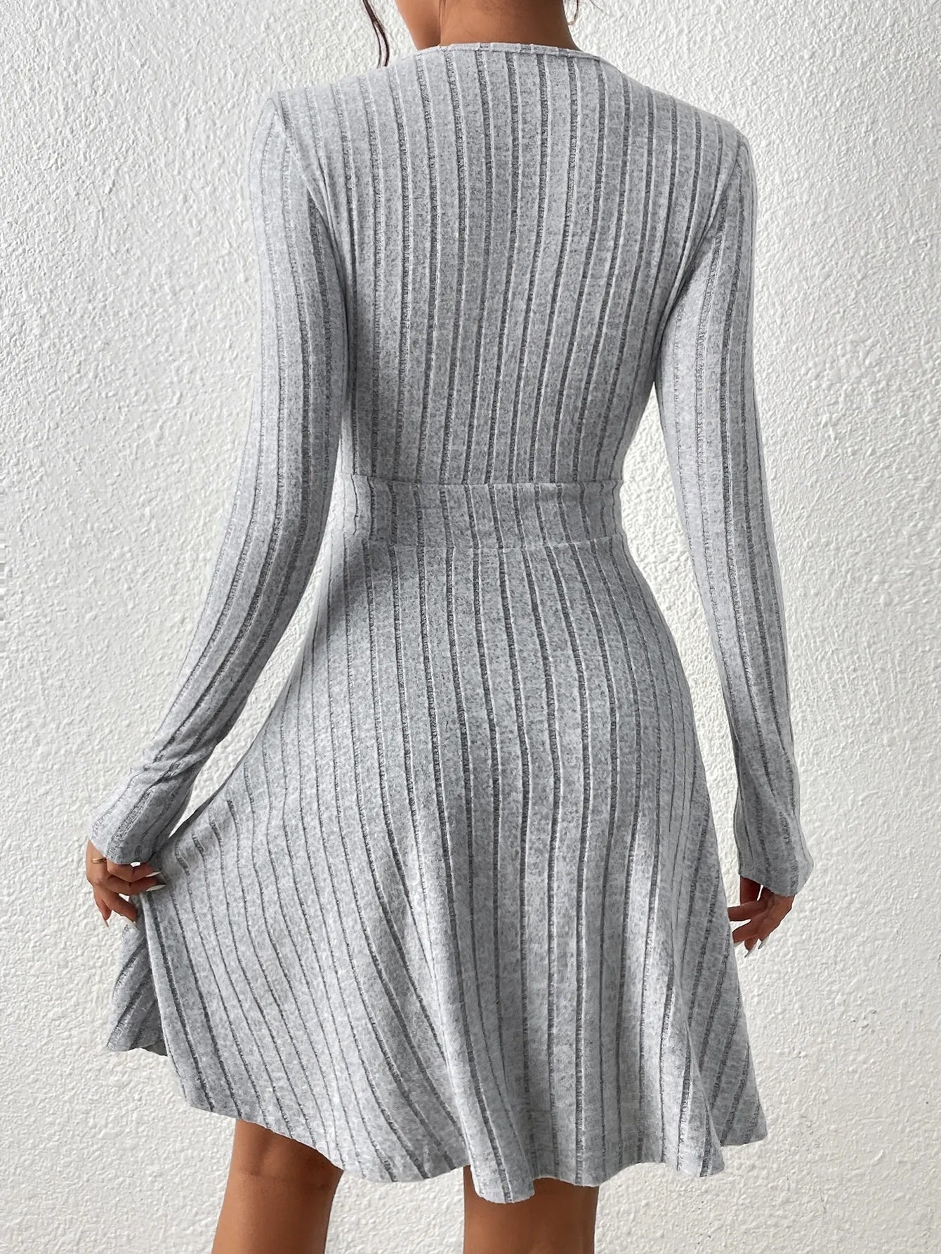 New for autumn/Winter 2024 Women Knit Slim Sexy Bodycon Dress V-Neck Long Sleeve Dress Solid Casual Midi Sweater Dress - Smarsty