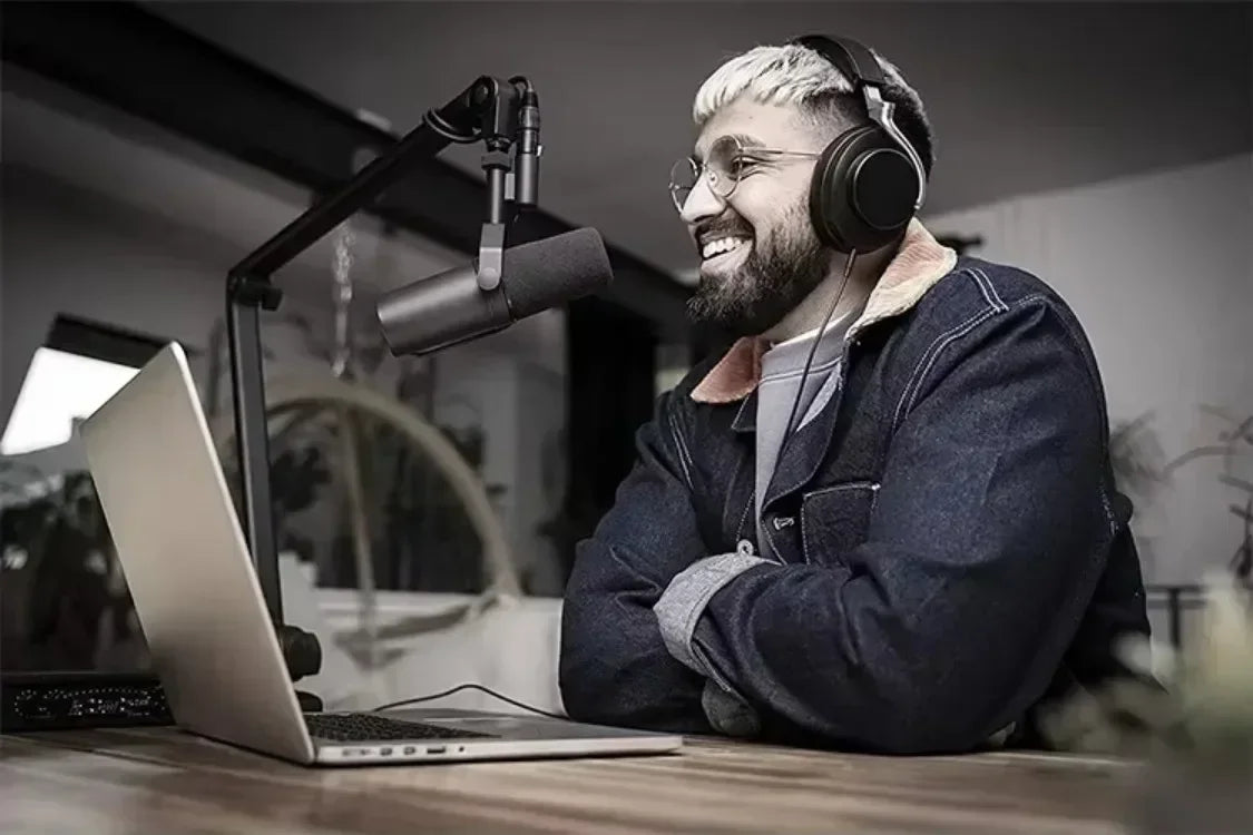 SM7B Dynamic Microphone for Professional Podcasting - Smarsty
