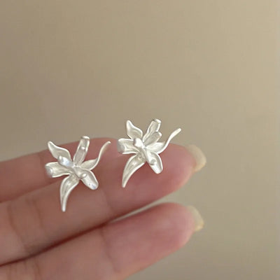 Pearl Stud Earrings Metal Flower Design Gold Color - Smarsty