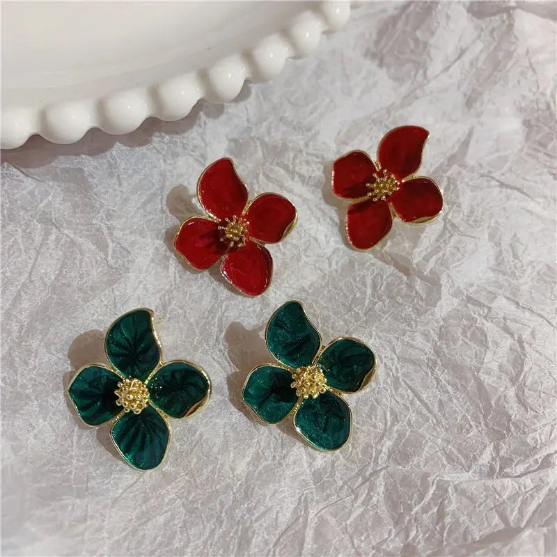 Vintage Sweet Flower Stud Earrings For Women Bridal - Smarsty