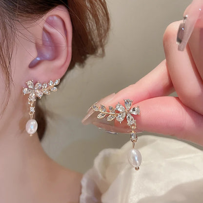 Zircon Stud Earrings Floral Leaf With Pearl Shimmer - Smarsty