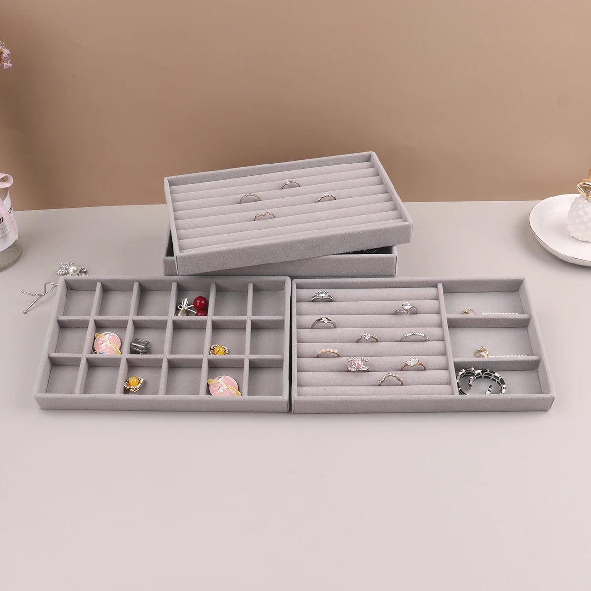 Velvet Jewelry Organizer Box for Rings and Necklaces - Smarsty