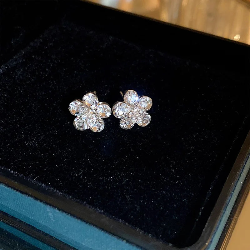 Zircon Stud Earrings Floral Leaf With Pearl Shimmer - Smarsty