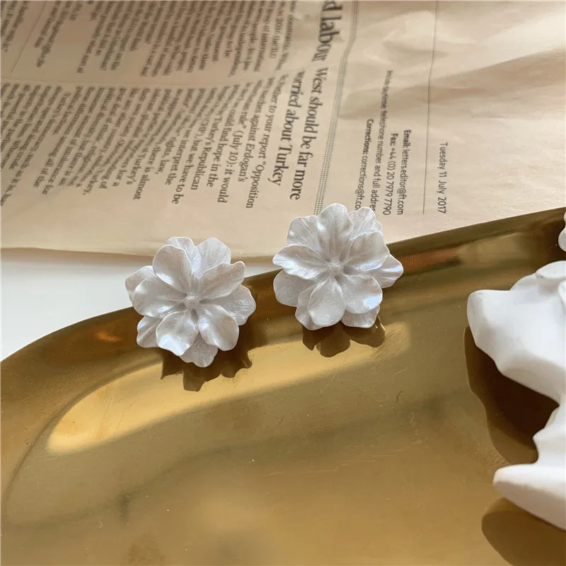 Large White Camellia Resin Stud Earrings Bridal Gift - Smarsty