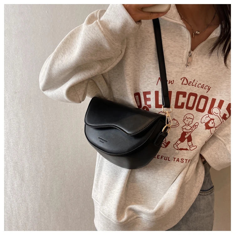 Small Leather Saddle Bag For Women Crossbody Vintage Style - Smarsty