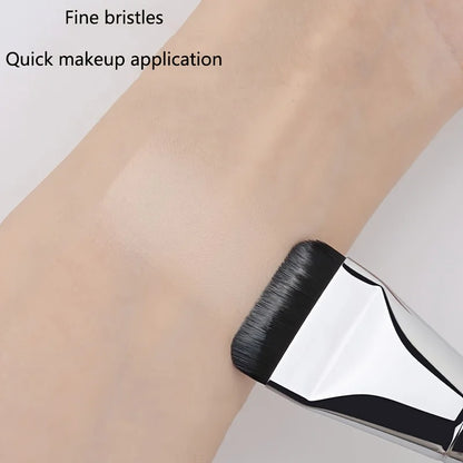 Multi-Use Oval Foundation Brush for Flawless Contouring - Smarsty